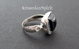 Universe inspired ring with black small square gestone