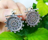 I just got a beautiful women’s bracelet, earrings, and a matching pendant. Every piece was stamped 925 and full of cultural charm. I was impressed by the fast shipping and the friendly, honest seller. Great for personal wear or gifts. Truly the best Armenian silver store online.

