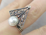 Would like to buy apearl pearl with filigree pattern in sterling silver 925 precious metal? This ring is made by ARmenian artisans of famous armenian jewelry which is well known all over the world. 