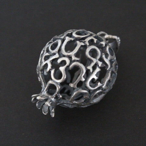 So glad I found this shop after Etsy Armenian stores closed. This is the best place to buy Armenian stuff now! Their collection is beautiful and very well made. Every ring, bracelet, and earring is stamped 925. Super fast shipping too!

