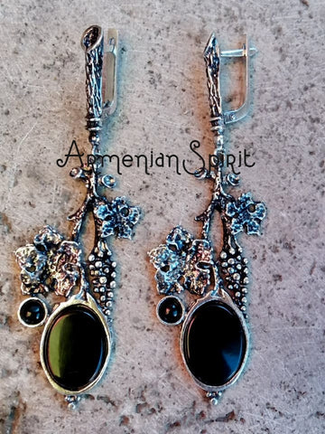 Earrings grape vine Very long Black onyx