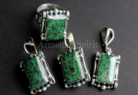 Sterling silver 925 SET Earrings ring pendant natural Aventurine green with sequins One of a kind