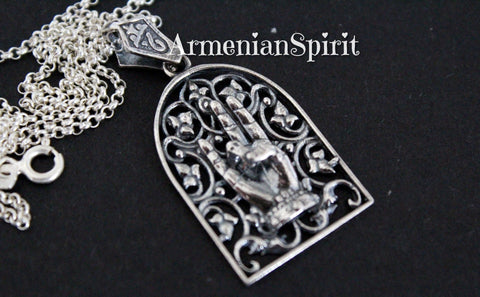 Pendant prithvi mudra Yoga hand Sterling silver 925 Indian style inspired