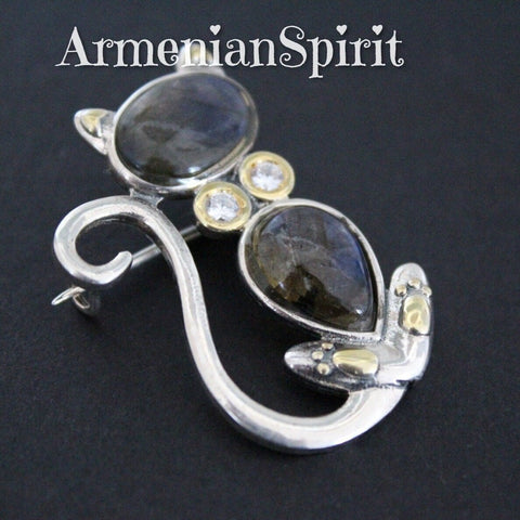 Cat brooch Sterling silver Labradorie blue gem and white zircons
