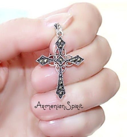 Small cross light weight Marcasite SILVER 925