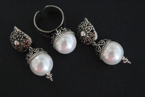 Buy vintage jewelry silver with large white pearl, vintage ornaments earrings and ring. Armenian handmade jewelry.