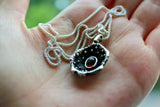 Pendant Poppy Sterling silver 925 garnet