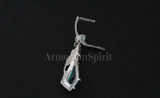 English lock jewellery how looks earrings on earlobe.